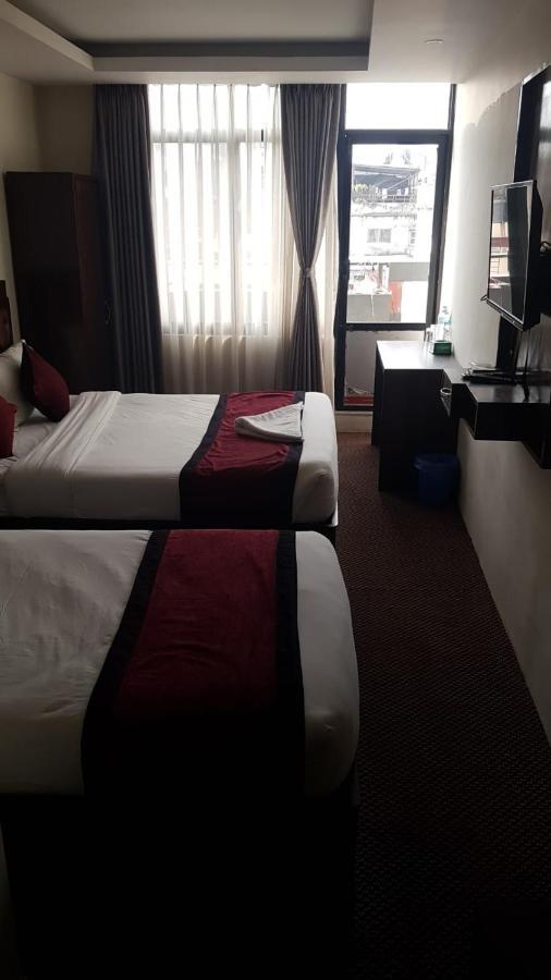 Hotel De Universal Katmandu Dış mekan fotoğraf